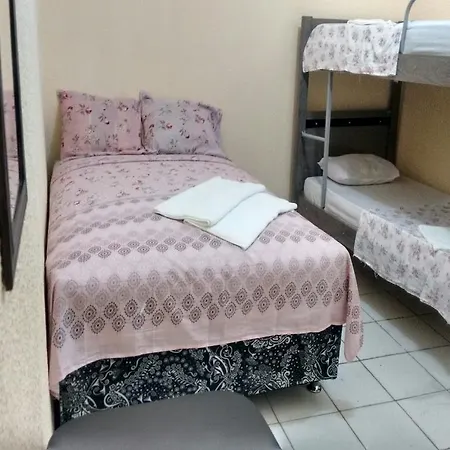 Ilha Do Sol - Hostel & Pousada *